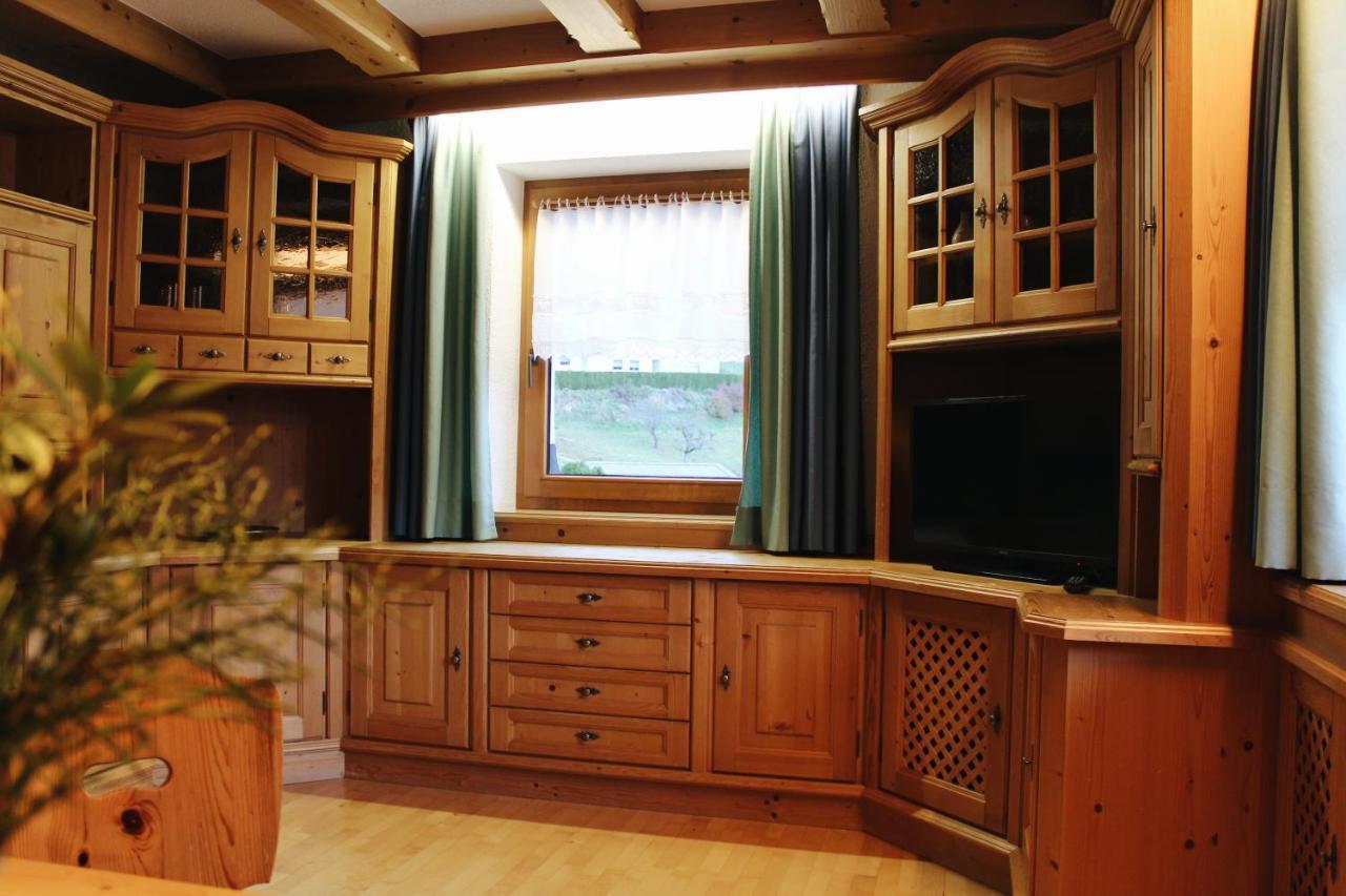 Appartement Pitztal-Hochzeiger Inclusive Pitztal-Sommer Card Jerzens Kültér fotó